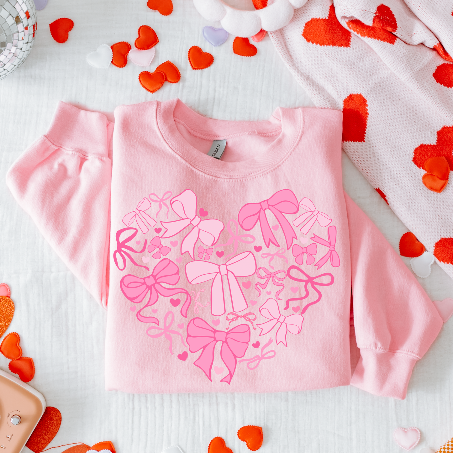 Bow Heart Graphic Tee/Sweatshirt