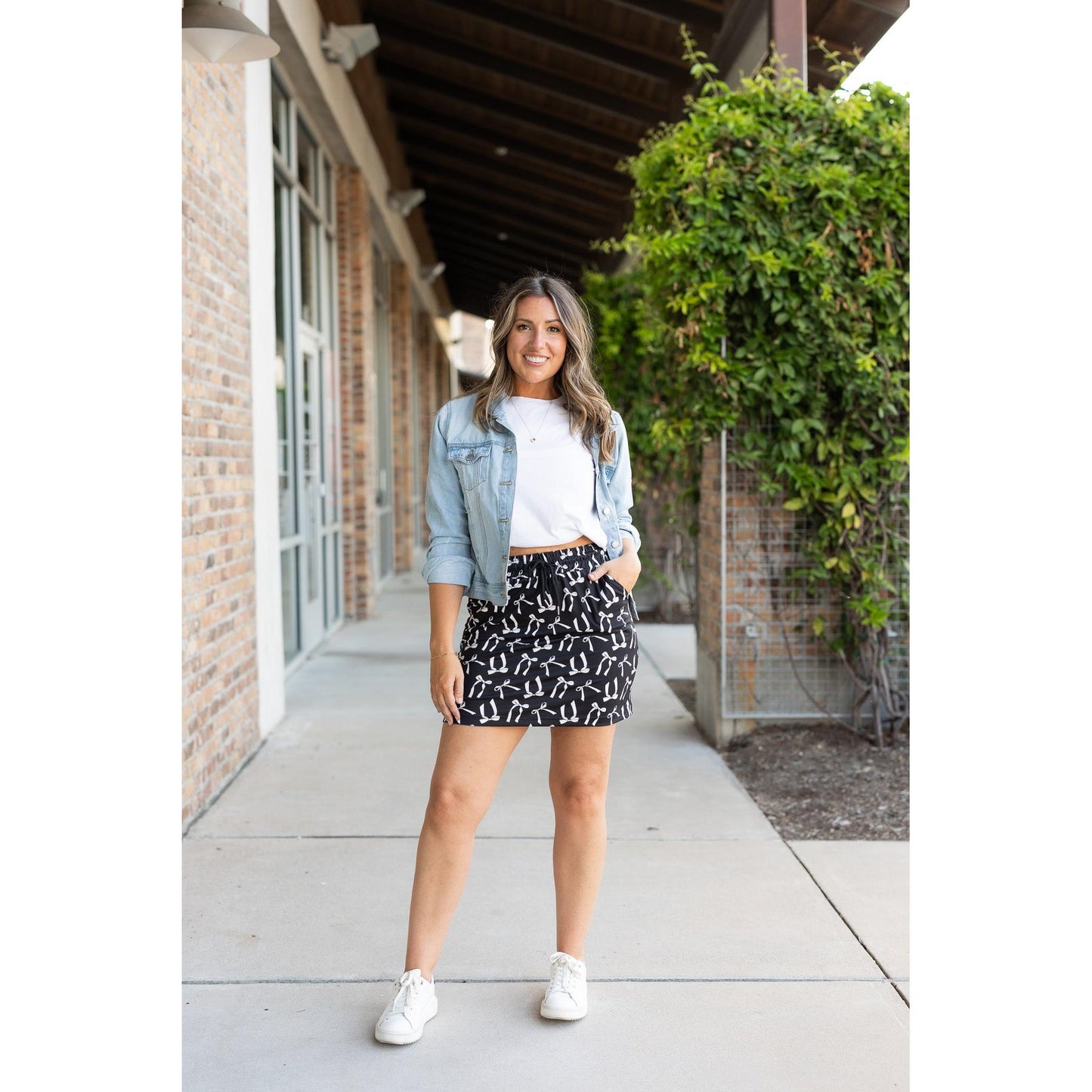The Millie: White Bow Jogger Skirt