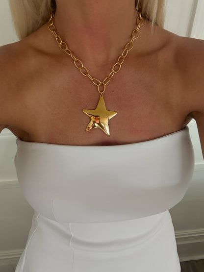 STAR NECKLACE