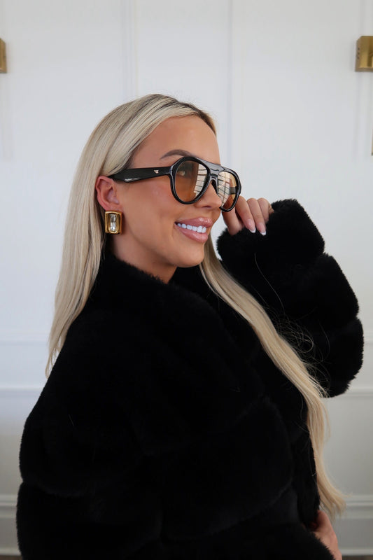 BROOKE EARRINGS – WHITE ￼