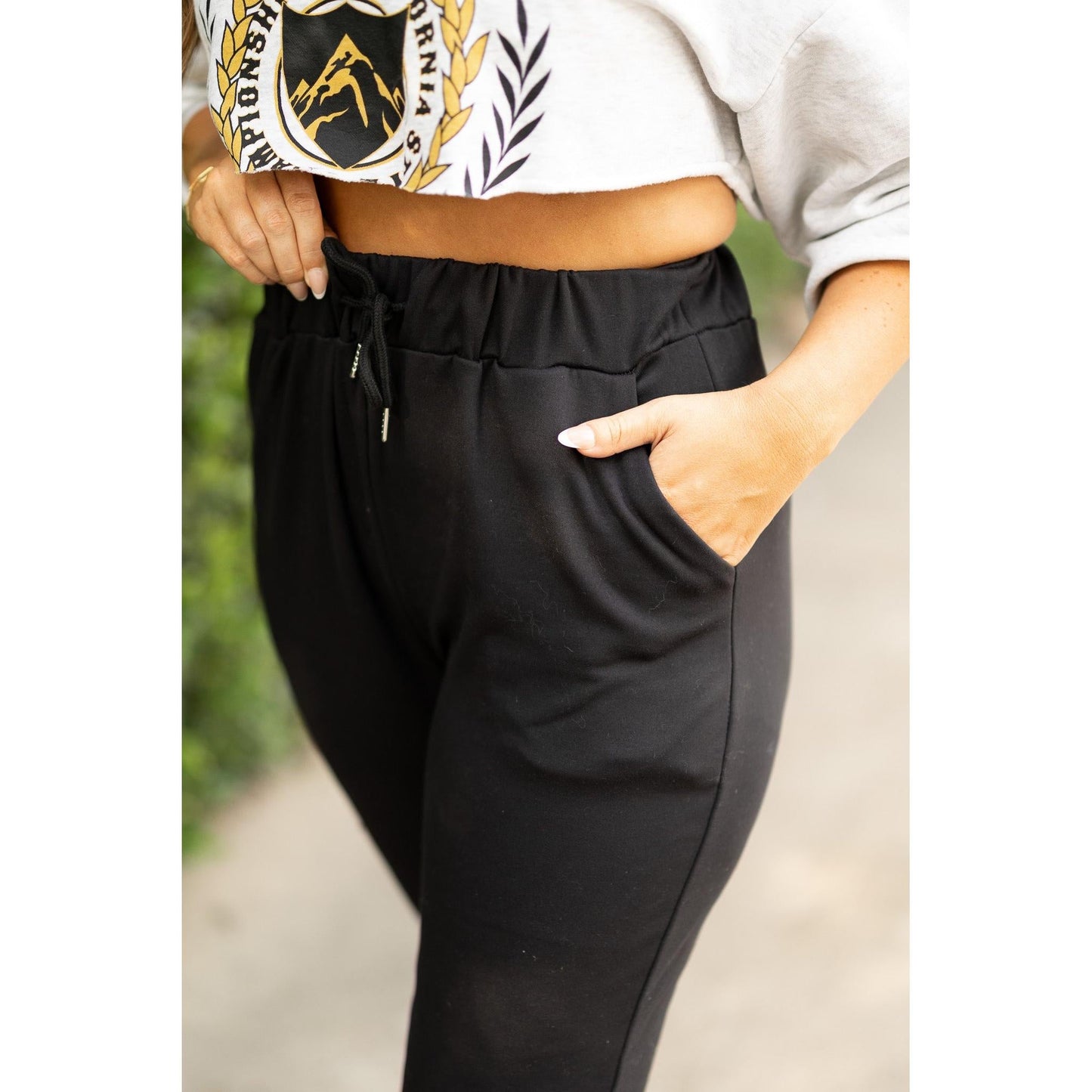 PreOrder  | The Braelyn - Black Fleece Jogger