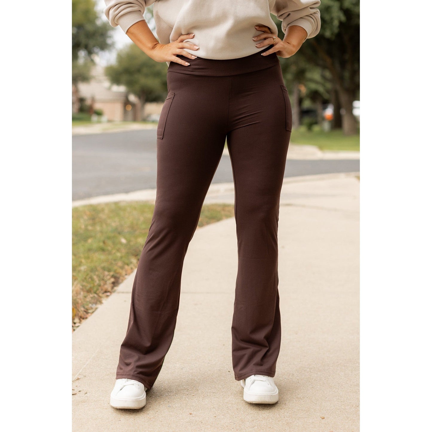 Ready to Ship | The Rhea - BROWN Bootcut Leggings with Pockets