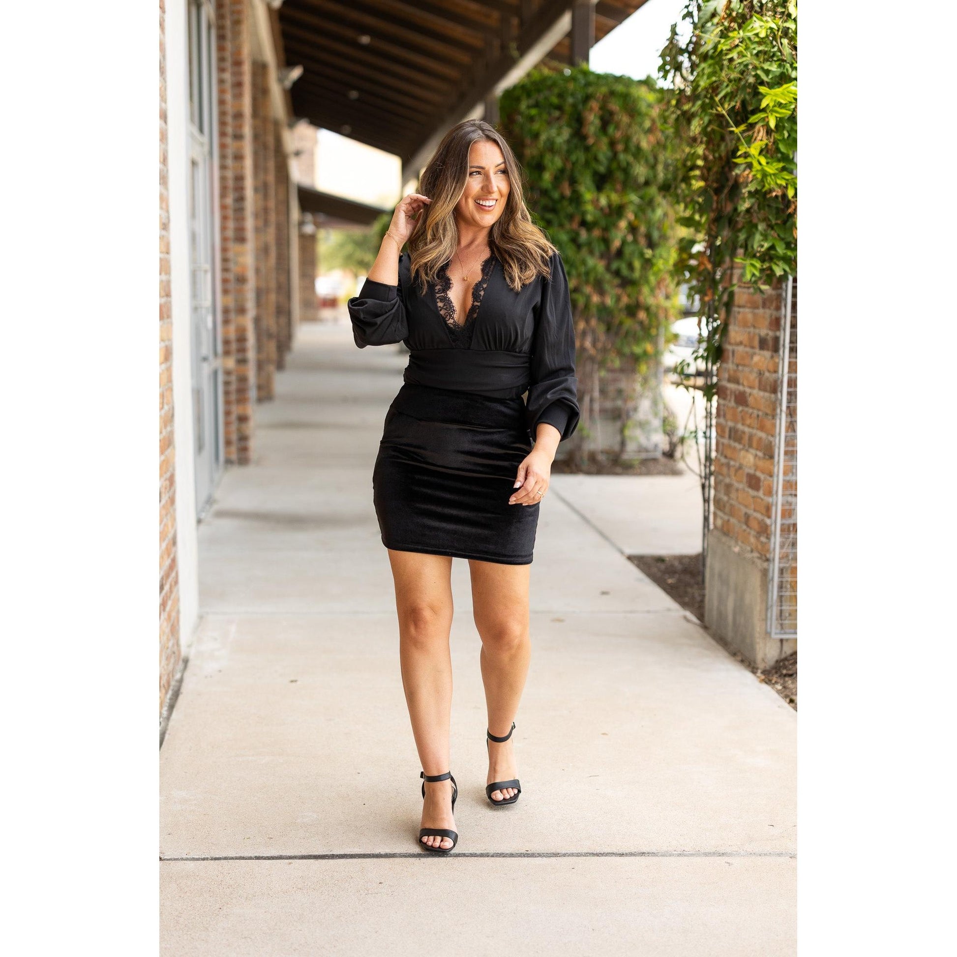 Women’s holiday velvet skirt with elastic waistband, velvet skirt styled for Christmas outfits.