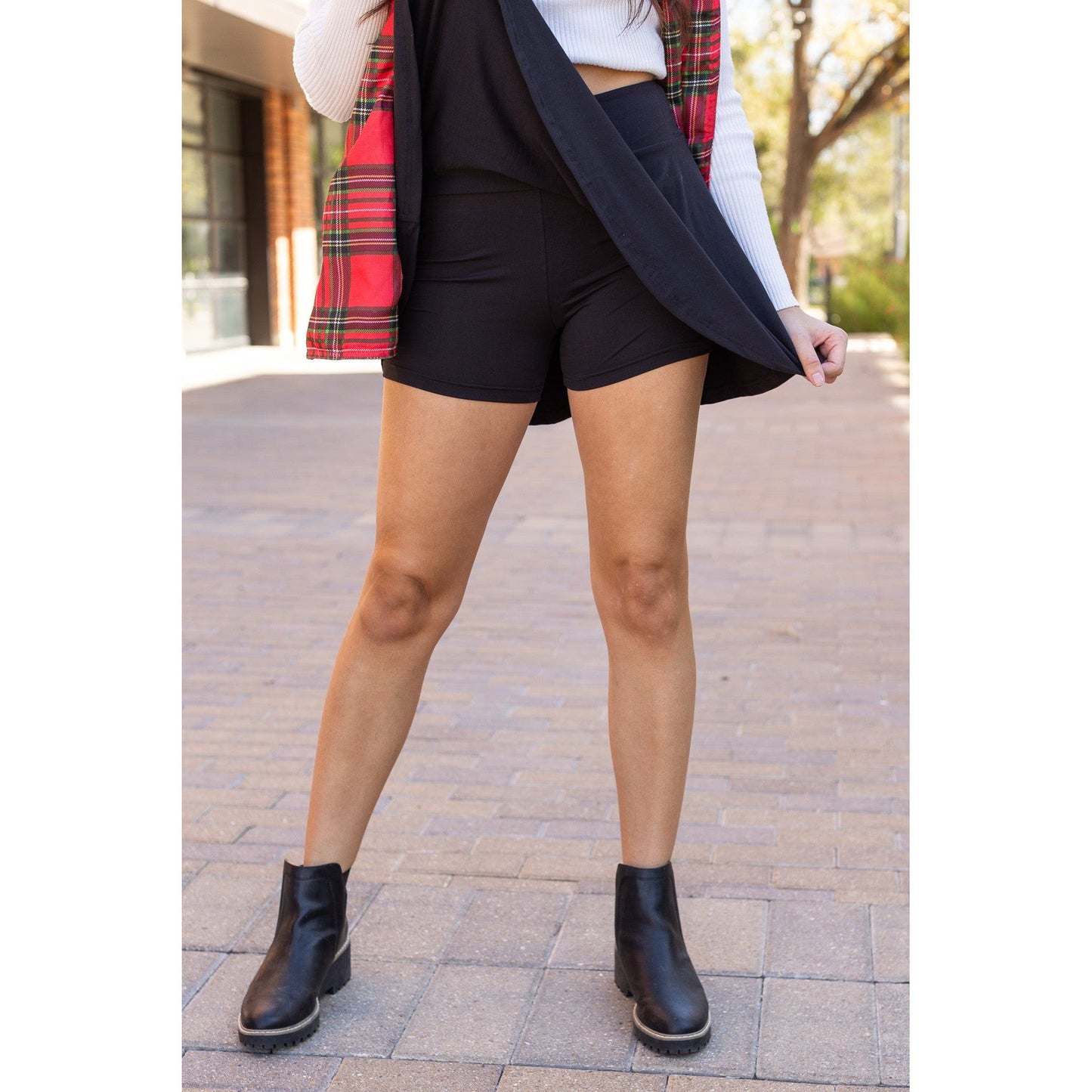 Ready to Ship | The Brielle Black Skort