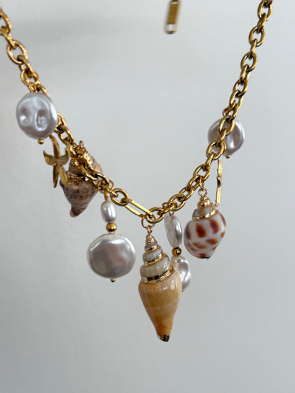 SHELL CHARM NECKLACE