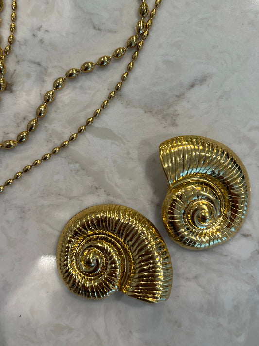 LARGE SEASHELL EARRINGS